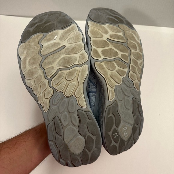 New Balance Women's Fresh Foam X 1080 v12 Light Blue Sneakers W1080A12 Size 10 B - Picture 9 of 13